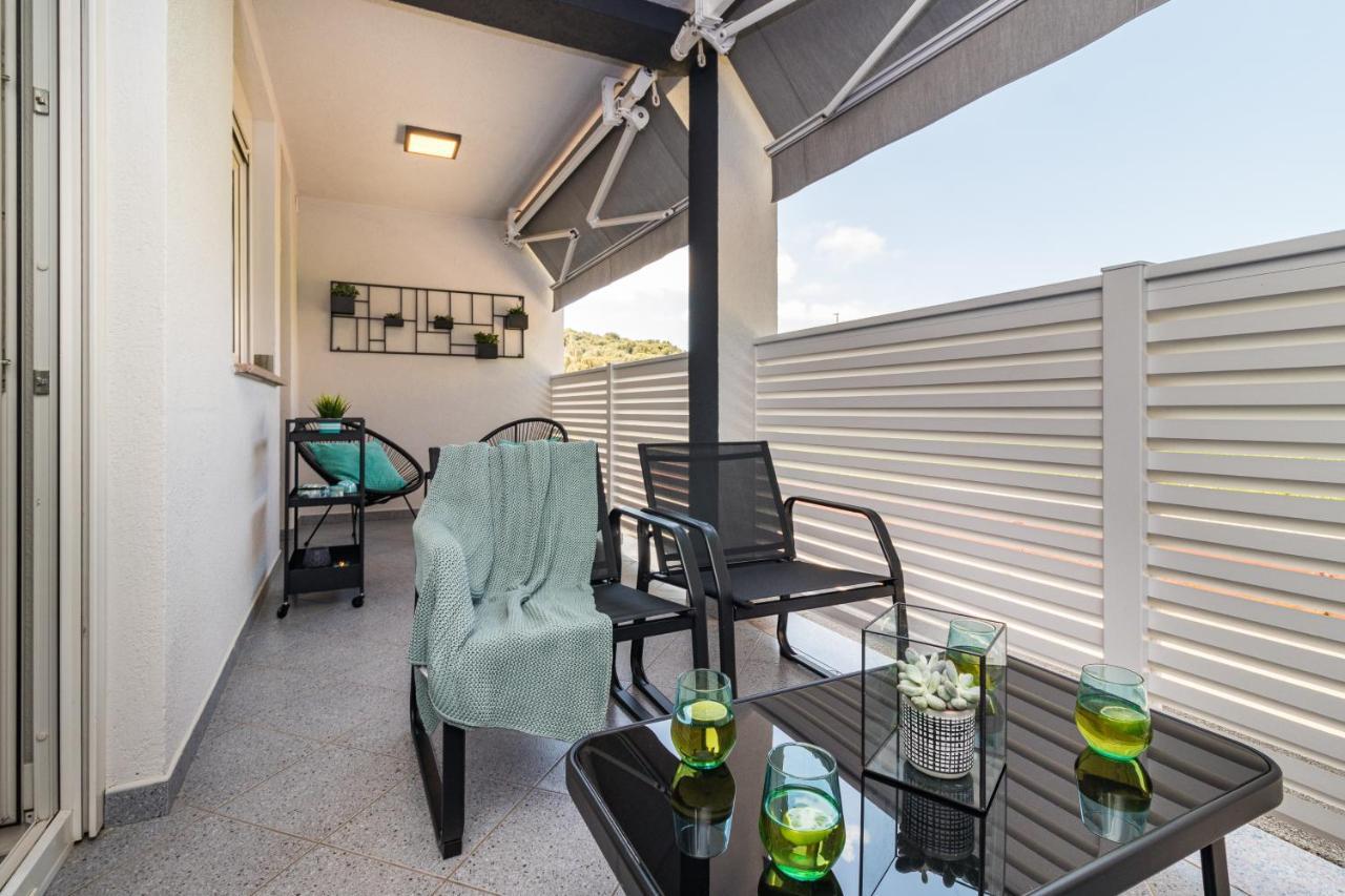 New Apartment Near Sea With 3 Bedrooms And 2 Bathrooms พูลา ภายนอก รูปภาพ